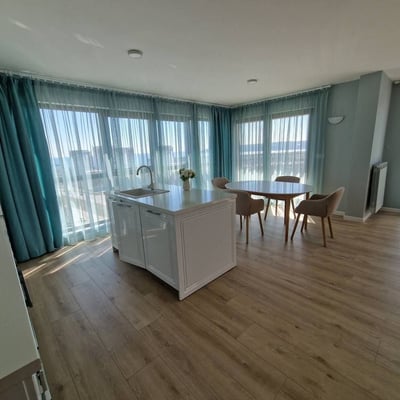 Rent of a bright and warm 3-room apartment, 175 m², Briz, Varna, Bulgaria